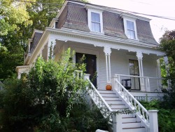 20 Hunter St, Newton, MA 02465 exterior
