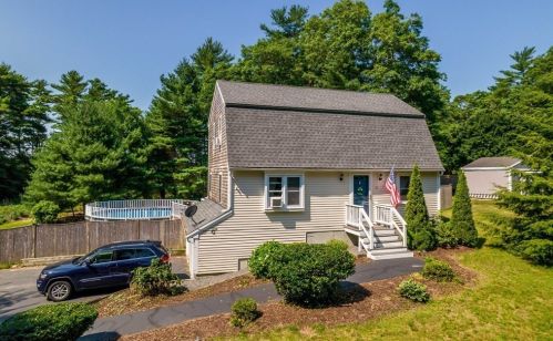 12 Richfield Cir, Carver, MA 02330 exterior