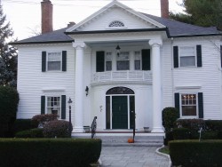 377 Walnut St, Newton, MA 02460 exterior