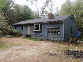 3 Murray Hill Rd, Candia, NH 03034 exterior