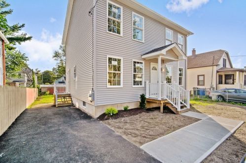 416 Nottingham St, Springfield, MA 01104 exterior