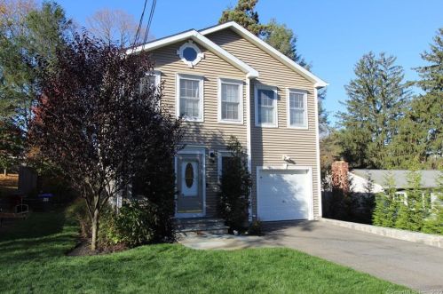 48 Elberta Ave, Bridgeport, CT 06611 exterior
