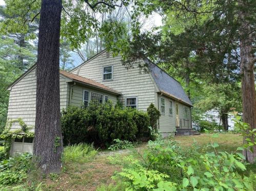 15 Woodfall Rd, Medfield, MA 02052 exterior