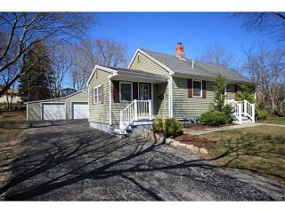 927 Manville Rd, Woonsocket, RI 02895 exterior