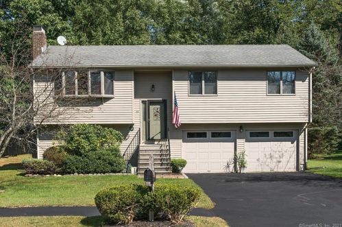 64 Harold Rd, Farmington, CT 06032 exterior