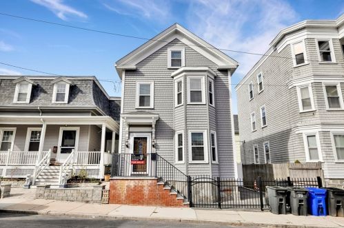 78 Harbor View St, Roxbury Xing, MA 02125 exterior