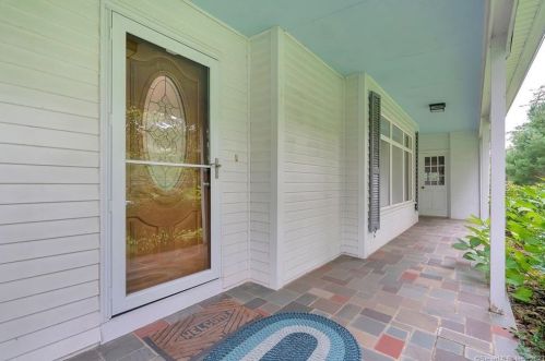 58 Parker Rd, East-Hampton, CT 06447 exterior