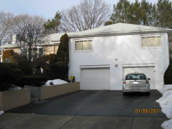 11 Levbert Rd, Newton, MA 02459 exterior