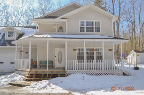 589 King St, Oxford, ME 04270 exterior