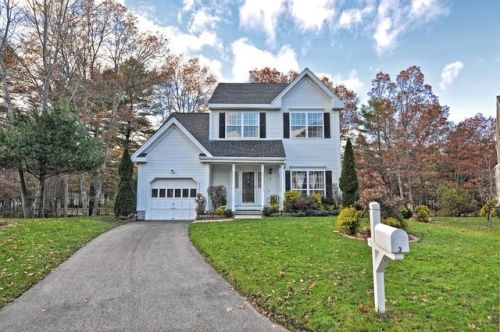 3 Smith Ln, Foxborough, MA 02035 exterior