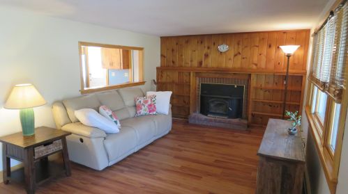 19 Cranberry Ln, Harwich, MA 02645 exterior