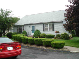 4 Maybury Rd, Suffield, CT 06078 exterior