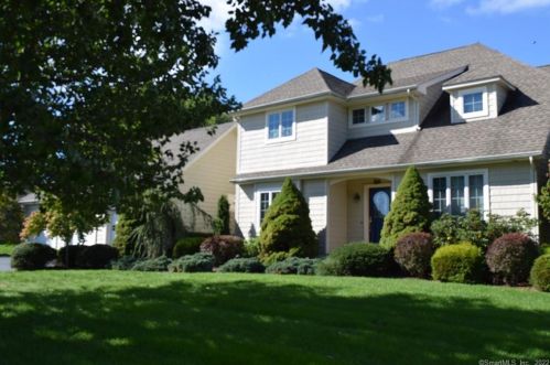 243 Arbutus St, Middletown, CT 06457 exterior