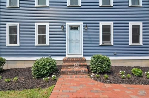 45 Juniper Ln, Taunton, MA 02780 exterior