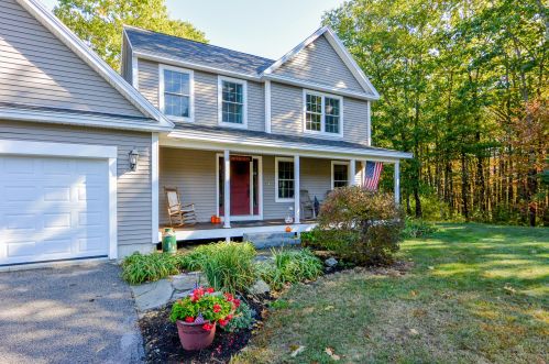 29 Parker Ridge Rd, Biddeford, ME 04005 exterior