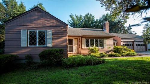 53 Meadowview Dr, Bridgeport, CT 06611 exterior