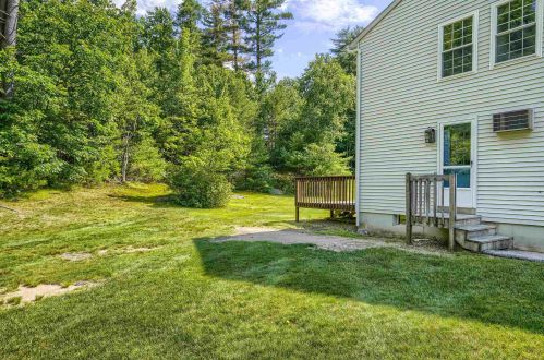 12 Conestoga Ct, Goffstown, NH 03045 exterior