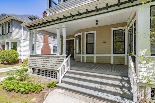 47 Magnolia Ter, Springfield, MA 01108 exterior