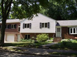 29 Spaulding Ln, Newton, MA 02459 exterior