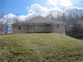 100 Felicity Ln, Torrington, CT 06790 exterior