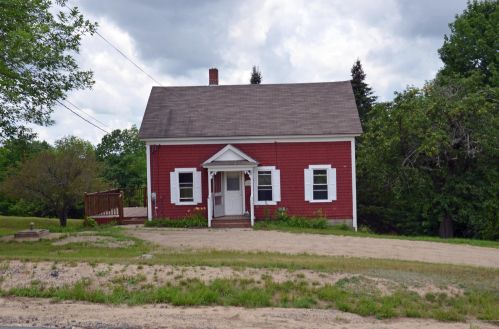 53 Brett Hill Rd, South Paris, ME 04281 exterior