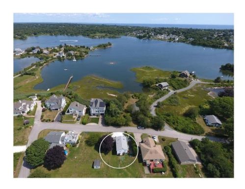 28 Goose Island Rd, Narragansett, RI 02882 exterior