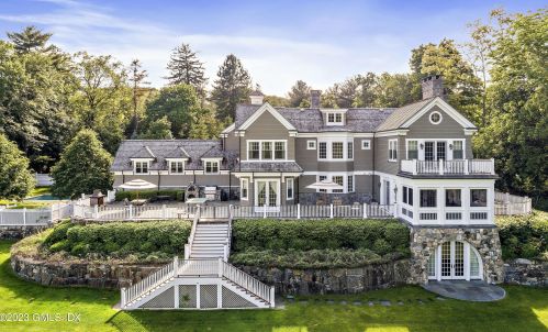 351 Round Hill Rd, Greenwich, CT 06831 exterior