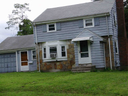 4 Belmore Park, Newton, MA 02462 exterior