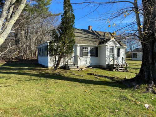 254 Dodge Rd, Edgecomb, ME 04556 exterior