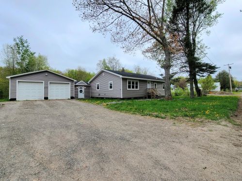 537 Mohawk Rd, Enfield, ME 04493 exterior