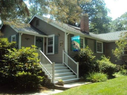 15 Range Rd, Norwalk, CT 06853 exterior
