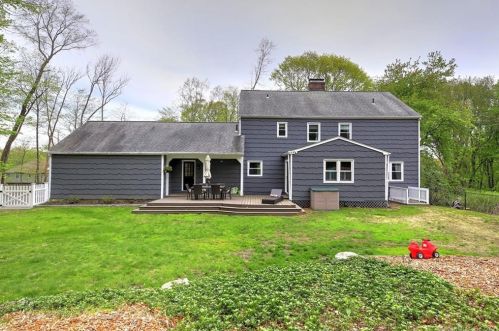 89 Benedict Rd, Upper-Stepney, CT 06468 exterior