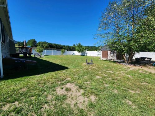 129 Pine Hill Rd, Nashua, NH 03063 exterior