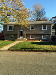 24 Sprague Ave, Warwick, RI 02889 exterior