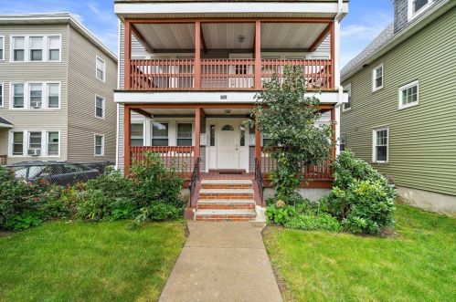 742 River St, Boston, MA 02136 exterior