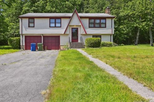 205 Willowcrest Dr, Windsor, CT 06095 exterior