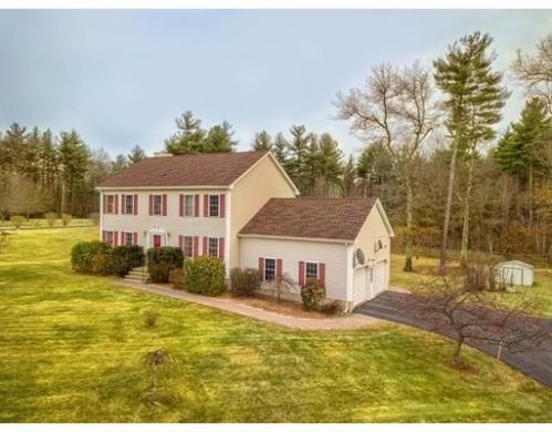 2 Christy Ln, Westford, MA 01886 exterior