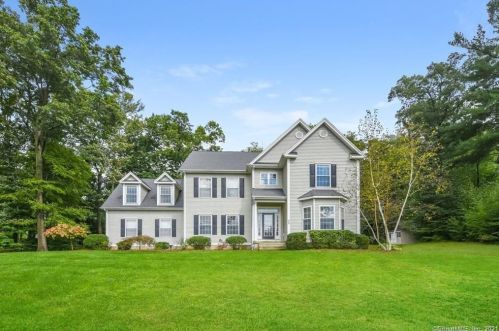 25 Quarry Knoll Cir, Manchester, CT 06040 exterior