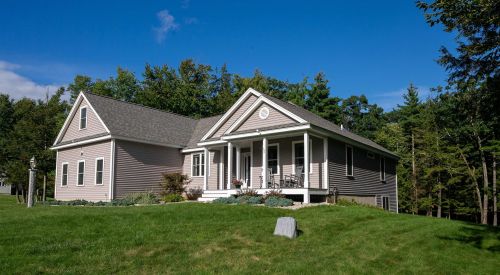 1 Whiting Ln, Mont Vernon, NH 03057 exterior