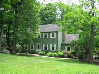 5 Jarrod Dr, Danbury, CT 06811 exterior