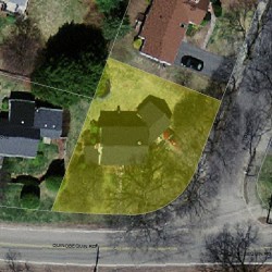 526 Quinobequin Rd, Newton, MA 02468 aerial view