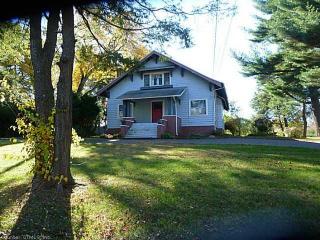 1427 Poquonock Ave, Windsor, CT 06095 exterior