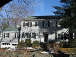 114 Country Club Rd, Newton, MA 02459 exterior