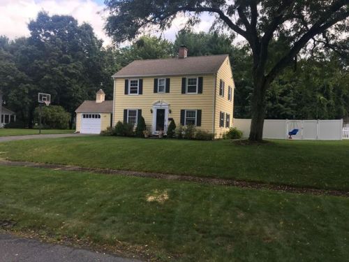 77 Burbank Rd, Longmeadow, MA 01106 exterior