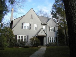 11 Quidnic Rd, Newton, MA 02468 exterior