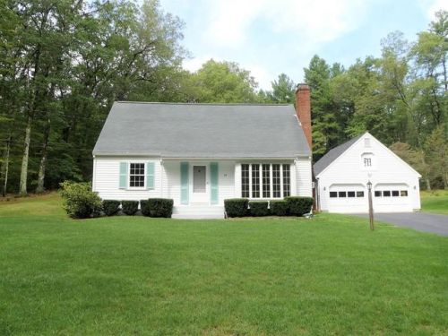 35 Lakeshore Rd, Boxford, MA 01921 exterior