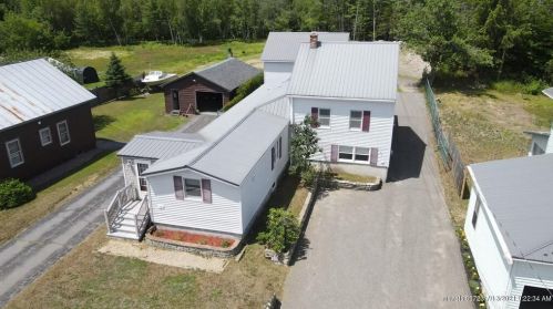 183 Bowdoin St, Millinocket, ME 04462 exterior