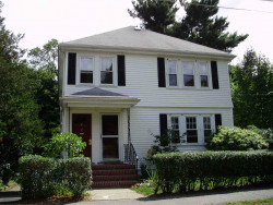 21 Harding St, Newton, MA 02465 exterior
