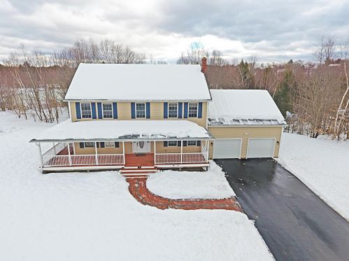 190 Greenview Dr, Loudon, NH 03307 exterior