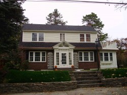 35 Bothfeld Rd, Newton, MA 02459 exterior